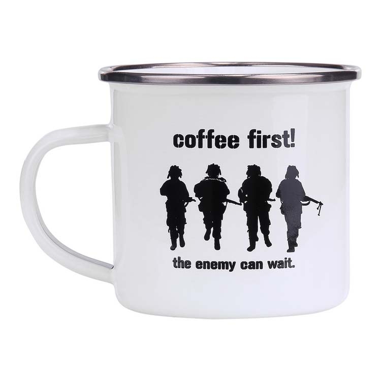 Emaille beker soldaten wit - Coffee First!